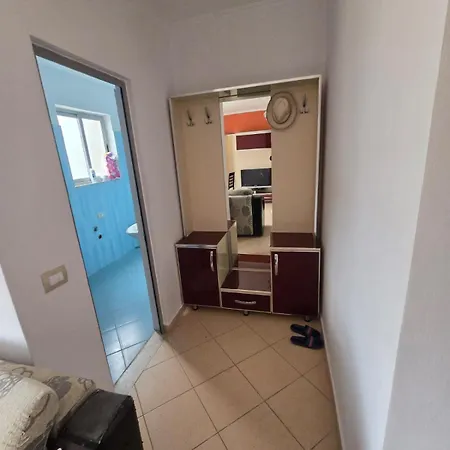 Апартаменты Beach Apartments And Rooms Дуррес